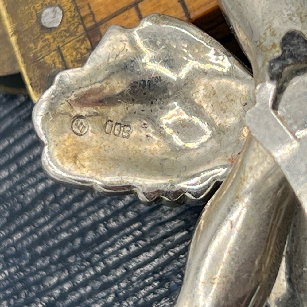 Vintage silver clip on marcasite paved iris floral earrings exquisite - Picture 8 of 14